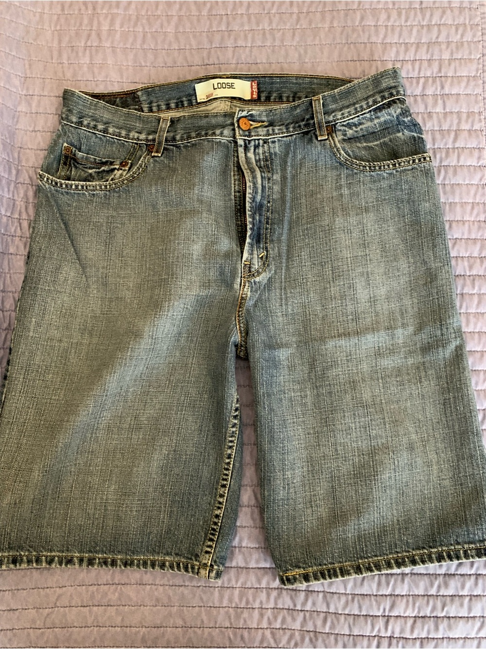 Loose Men’s Light Blue Denim Jean Shorts